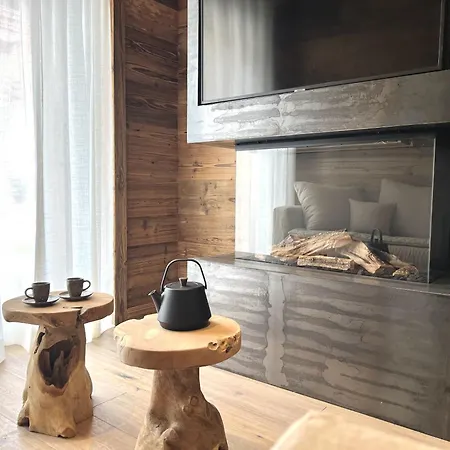 Pearl Village Apartment